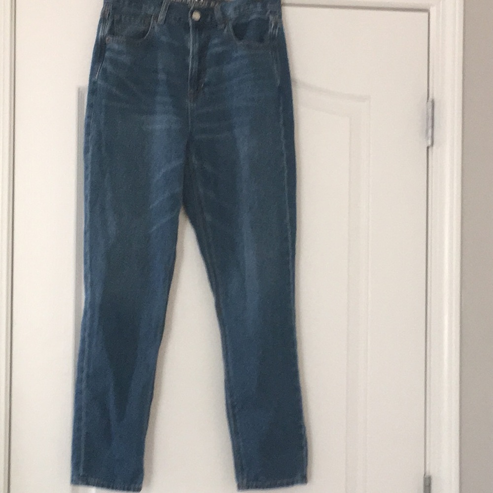 American eagle mom jeans